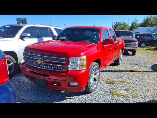BUY CHEVROLET SILVERADO 1500 2012 4WD CREW CAB 143.5